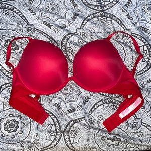 Never wore Color: Red PINK Victoria’s Secret bra